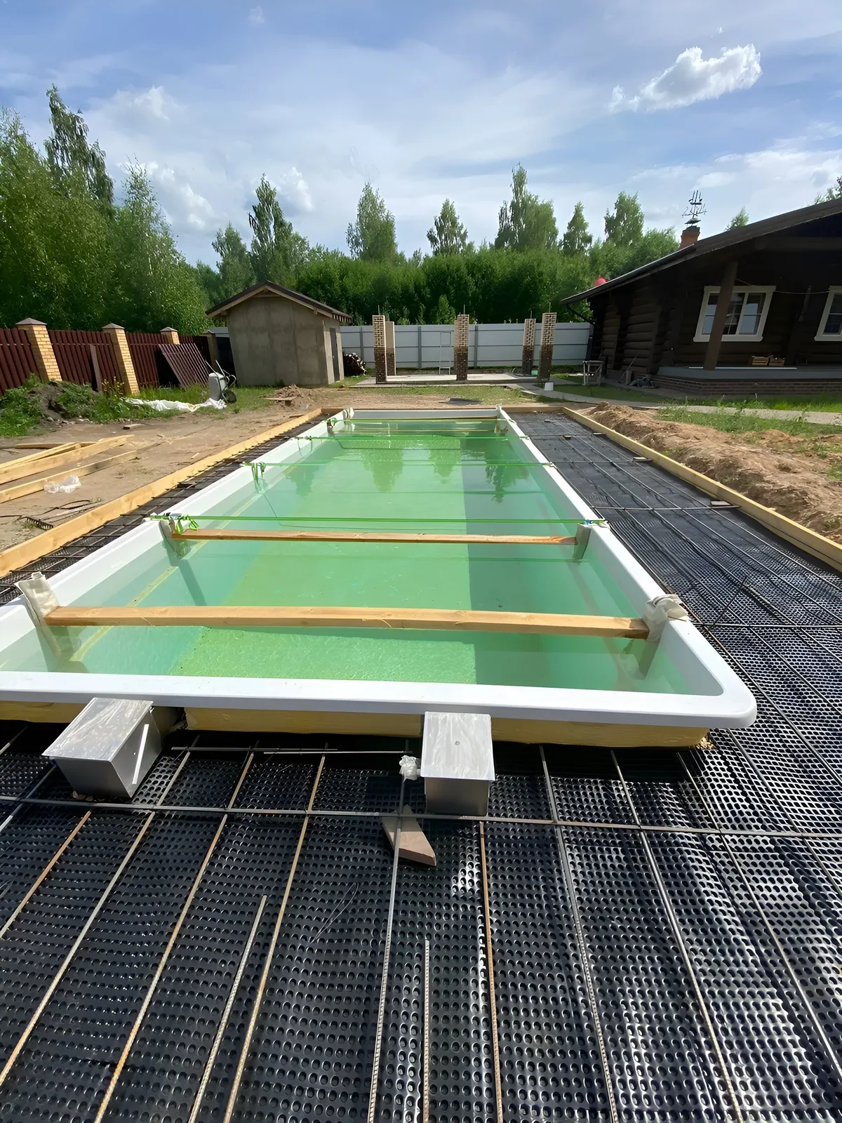 Laguna 9 — вечернее освещение в Иваново